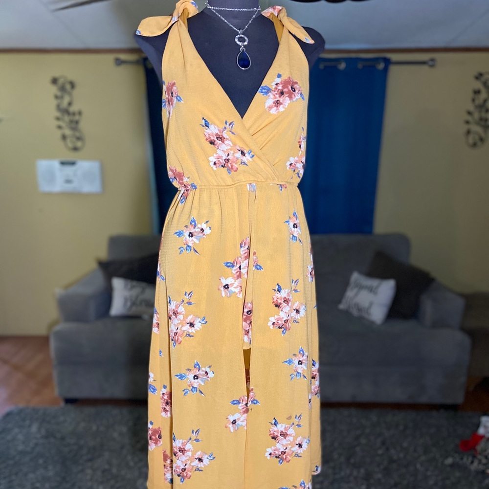 A yellow flower jumper